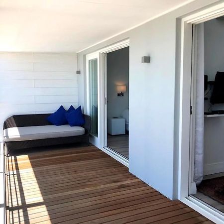 Camps Bay Loft With Stunning Mountain And Ocean Views Apartamento Cidade Do Cabo Exterior foto